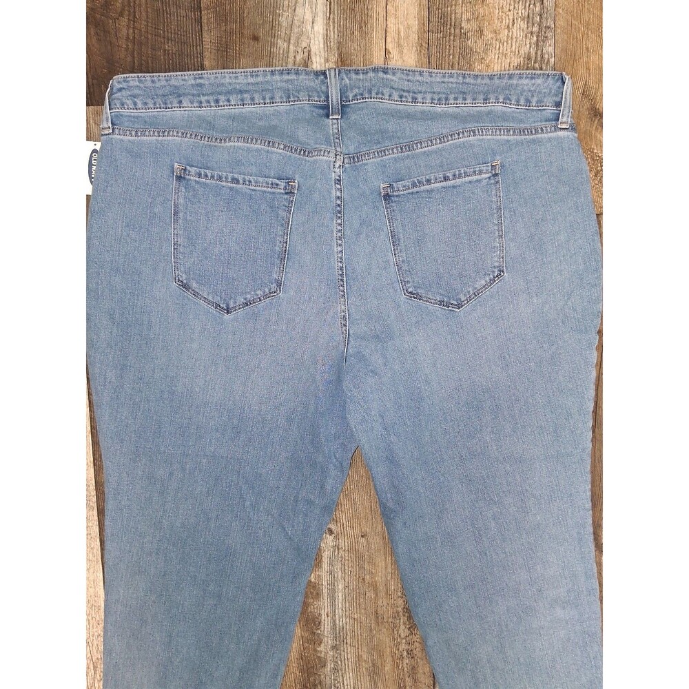 NEW! Old Navy "Jerry" Mid-Rise Boyfriend Jeans Light Wash Denim 22 Plus Short - Picture 7 of 10